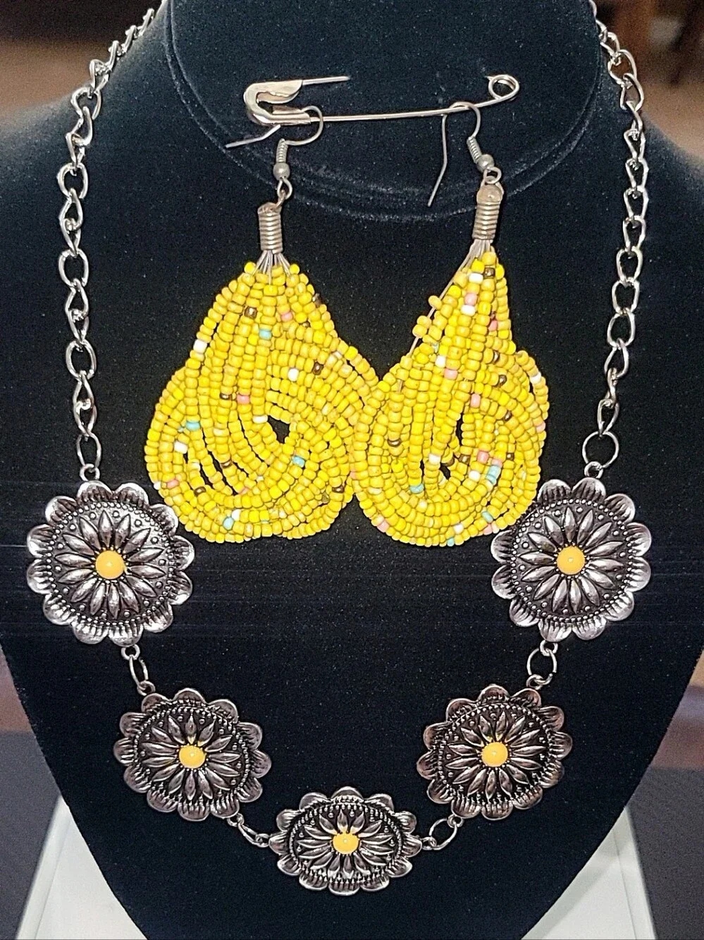 Silver Tone Floral Concho Necklace & Mustard Yellow Beaded Earrings Set